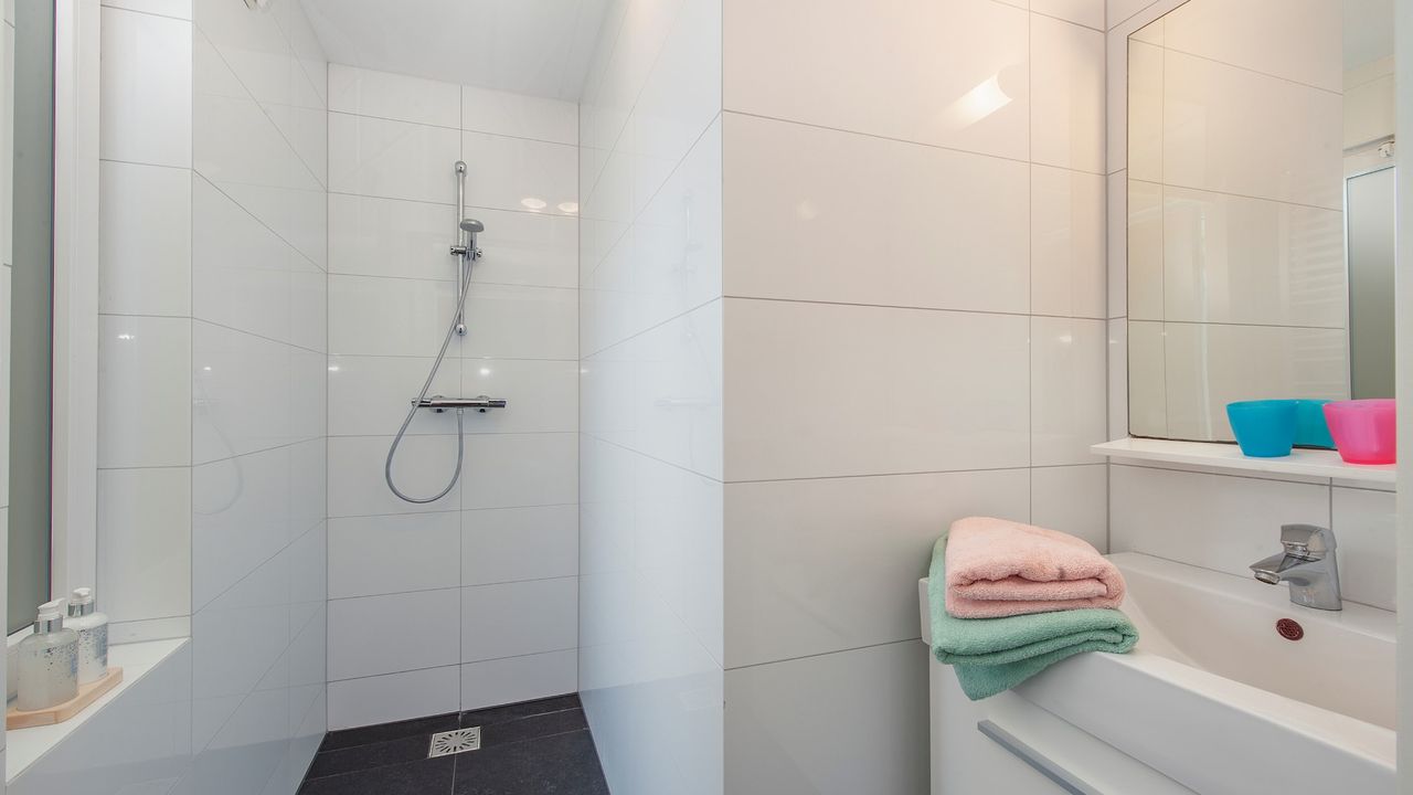 BathRoom BathRoom